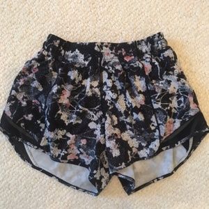 Lululemon Hotty Hot Shorts